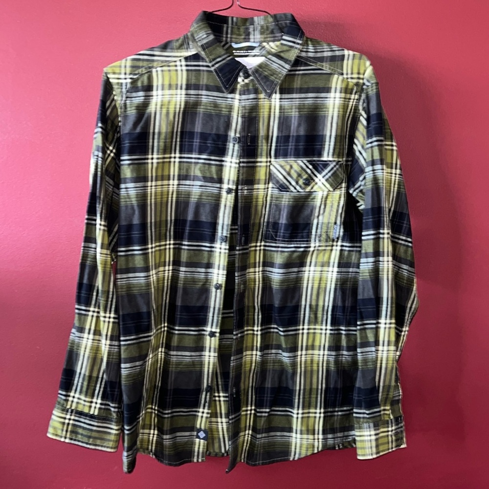 Columbia Long Sleeve Button Down